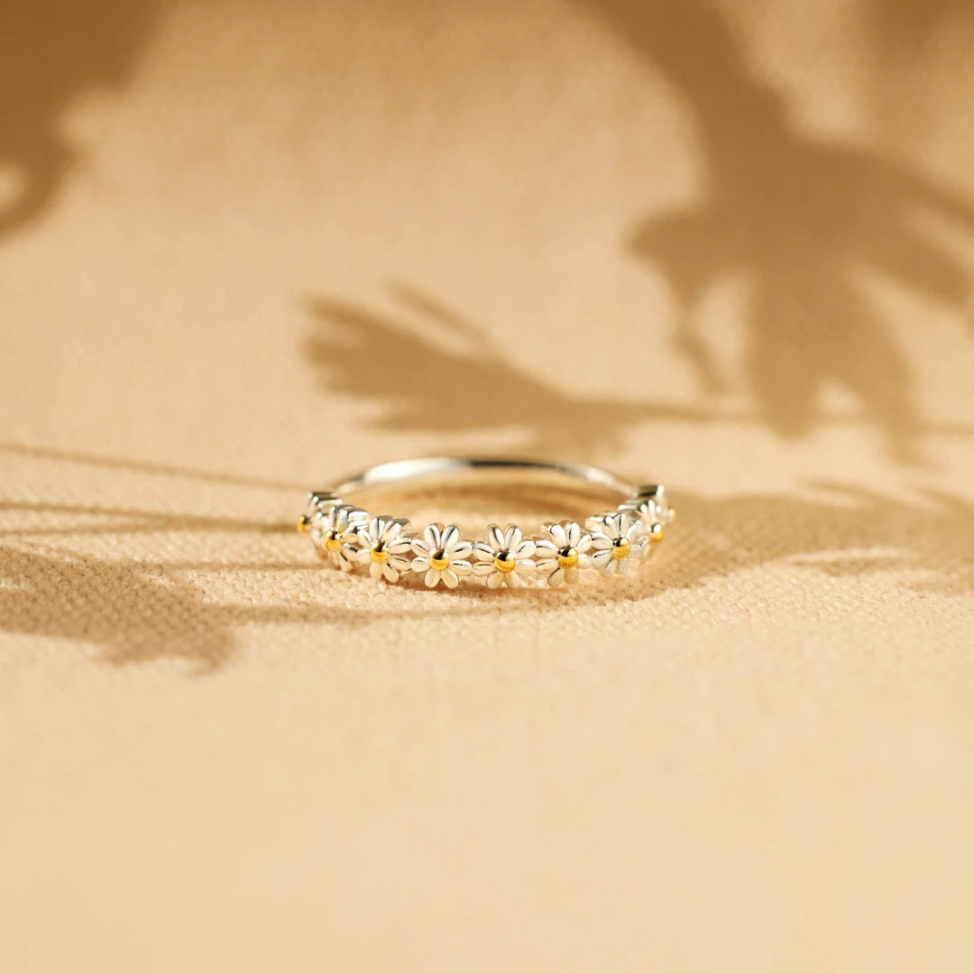 Garden - Luxurious Flower Ring - Jewels Heaven